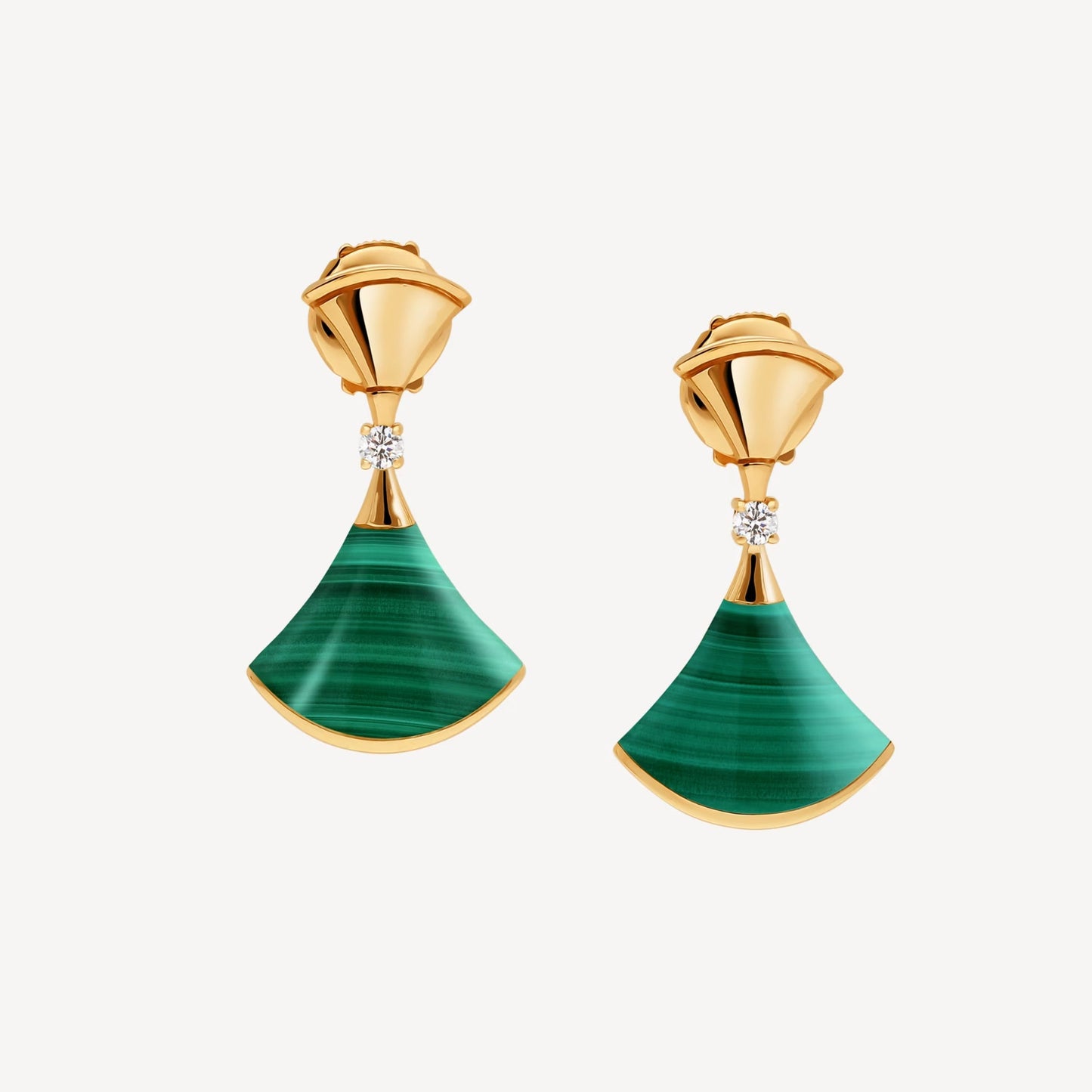 Divas' Dream Earring, 925 Silver, 18k Yellow Gold Plated, Green Agate